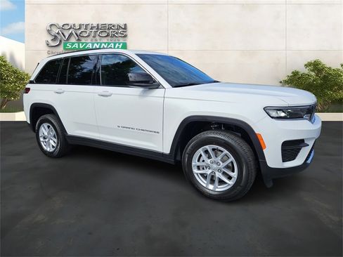 New 2024 Jeep Grand Cherokee Laredo X w/ Luxury Tech Group I image 7