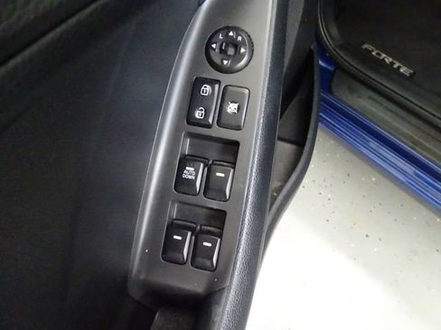 Used 2018 Kia Forte LX w/ LX Popular Package FWD image 8