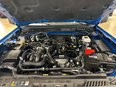 Used 2023 Ford Bronco Black Diamond image 44