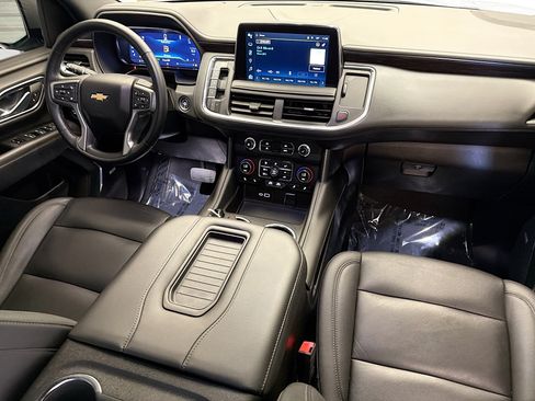 Used 2024 Chevrolet Tahoe LT w/ Luxury Package RWD image 12