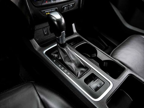 Used 2017 Ford Escape Titanium image 22