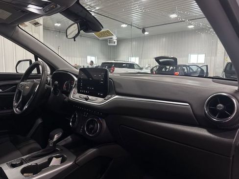 Used 2025 Chevrolet Blazer LT image 33