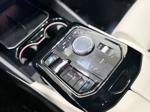 Used 2025 BMW i5 xDrive40 w/ M Sport Package image 29