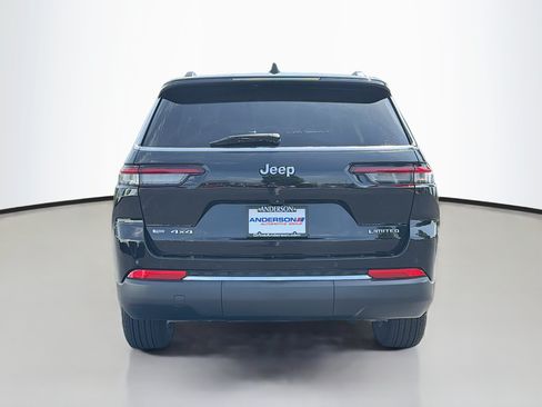 Used 2022 Jeep Grand Cherokee L Limited AWD/4WD image 18
