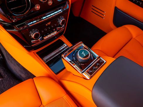 Used 2026 Rolls-Royce Phantom Sedan RWD image 77