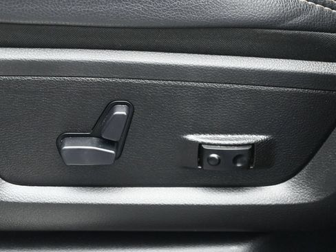 Used 2020 RAM 3500 Laramie AWD/4WD image 11