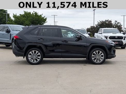 Used 2025 Toyota RAV4 XLE Premium FWD image 4