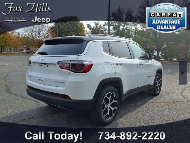 Certified 2024 Jeep Compass Limited w/ Sun and Sound Group AWD/4WD image 9
