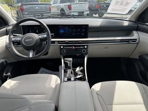 Used 2025 Hyundai Tucson SEL FWD image 14
