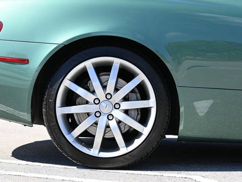 Used 2006 Aston Martin DB9 Volante image 40