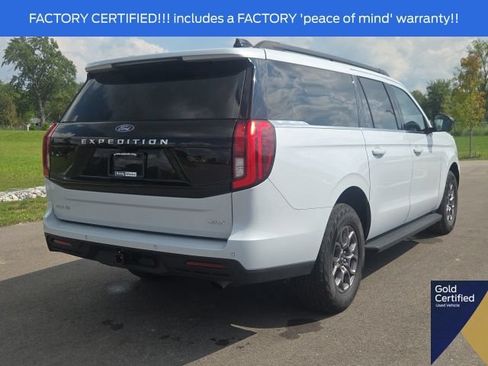 Used 2025 Ford Expedition Max Active AWD/4WD image 11