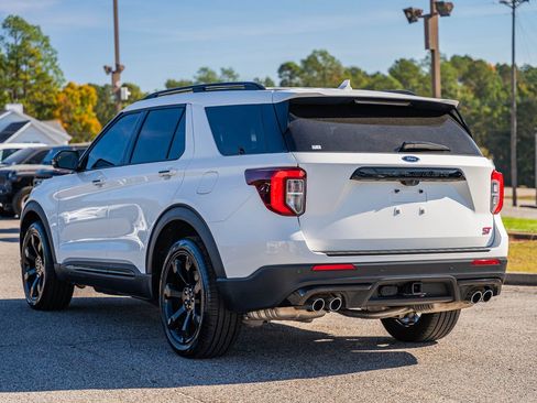 Certified 2024 Ford Explorer ST w/ Equipment Group 401A image 5