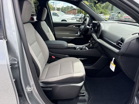 New 2026 Chevrolet Traverse LT image 28