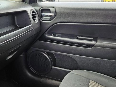 Used 2014 Jeep Patriot Sport w/ Power Value Group image 7