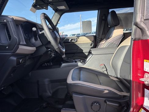 New 2025 Ford Bronco Big Bend w/ Black Diamond Package image 13