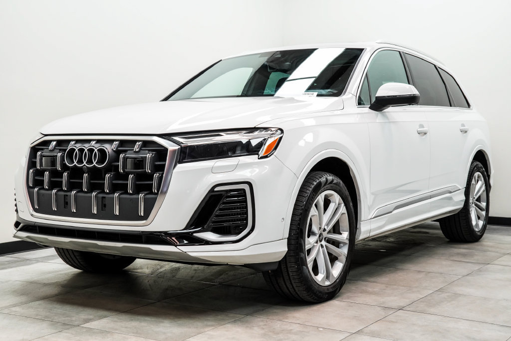Used 2025 Audi Q7 3.0T Premium Plus AWD/4WD image 9