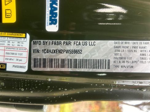 Used 2023 Jeep Wrangler Sahara image 34