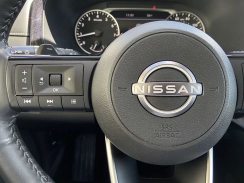 Used 2024 Nissan Pathfinder SL w/ SL Premium Package AWD/4WD image 15