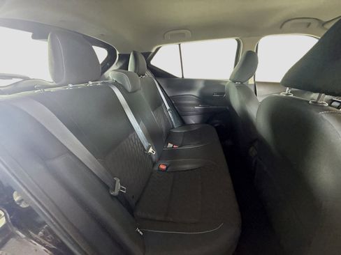 Used 2021 Nissan Kicks SV image 27