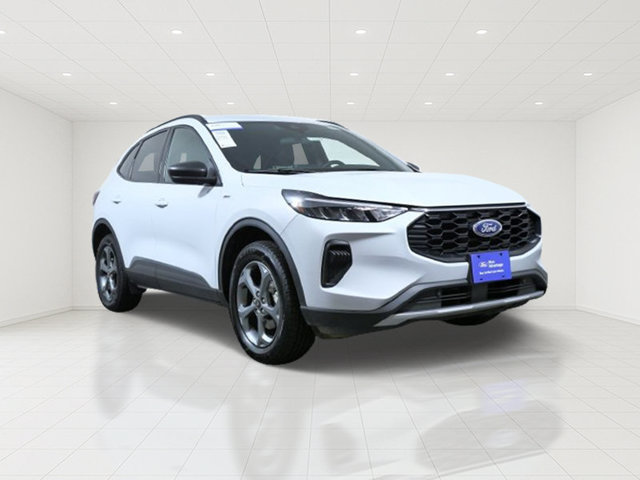 Certified 2025 Ford Escape ST-Line AWD/4WD image 1