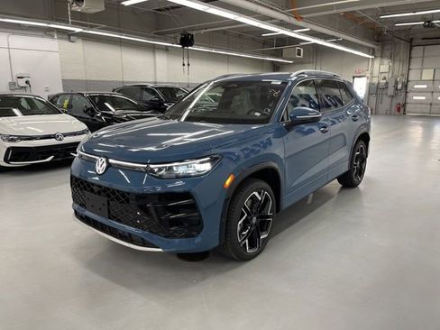 New 2026 Volkswagen Tiguan SEL R-Line AWD/4WD image 1