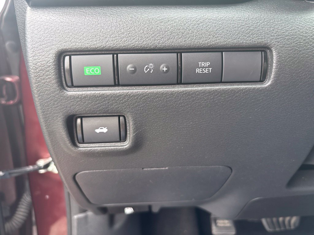 Used 2024 Nissan Sentra SV FWD image 24