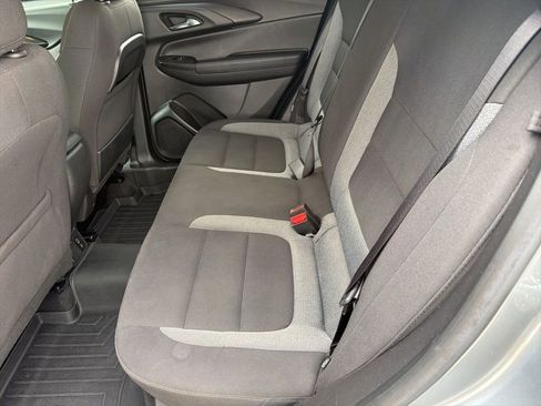 Used 2023 Chevrolet TrailBlazer LT w/ Convenience Package AWD/4WD image 37