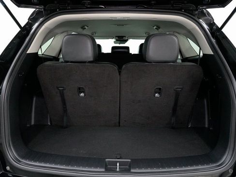 Used 2025 Kia Sorento S image 35