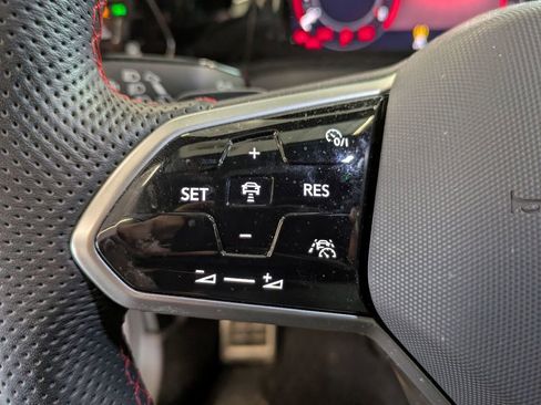 Used 2024 Volkswagen GTI SE FWD image 19