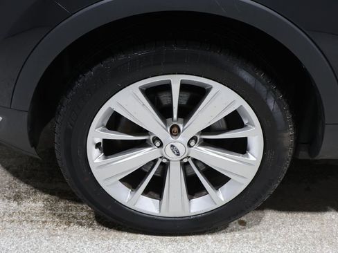 Used 2019 Ford Explorer Limited w/ Equipment Group 301A image 10