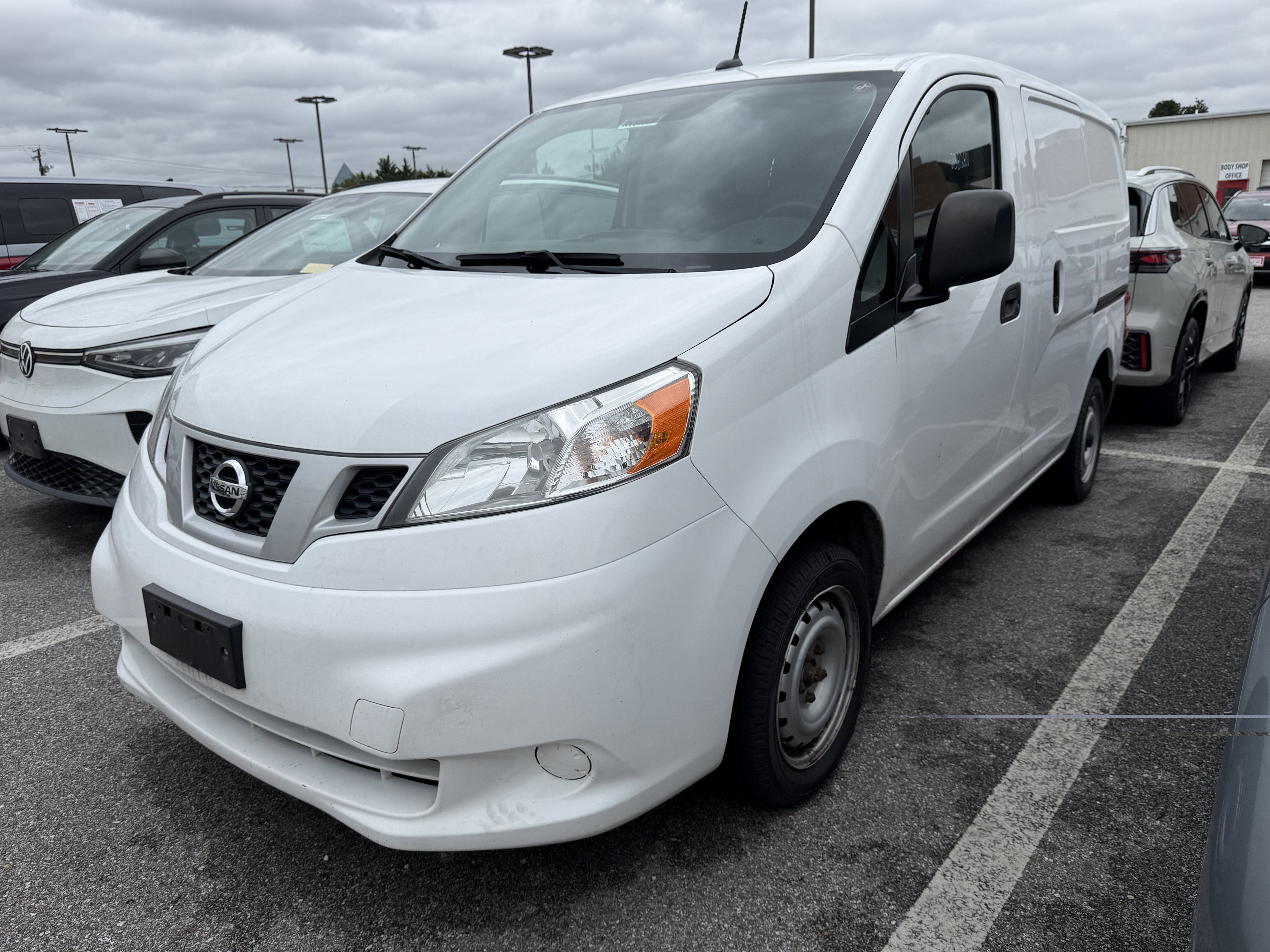 Used 2020 Nissan NV200 S FWD image 3