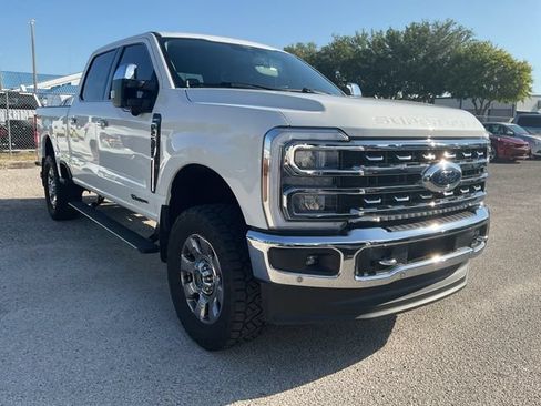 Used 2024 Ford F250 Lariat w/ Lariat Ultimate Package AWD/4WD image 3