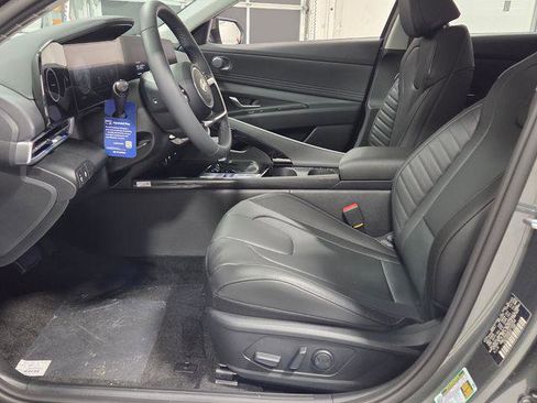 New 2026 Hyundai Elantra Limited image 5