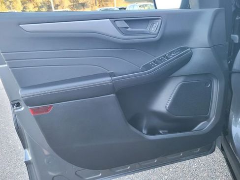 Used 2025 Ford Escape Active image 16