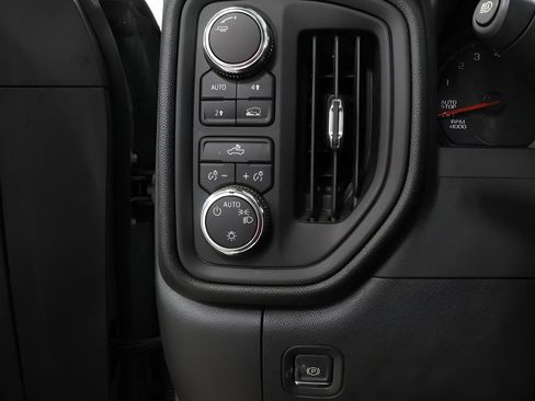 Used 2024 GMC Sierra 1500 Pro w/ Graphite Edition image 18