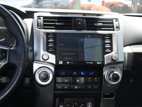 Certified 2024 Toyota 4Runner Limited AWD/4WD image 17