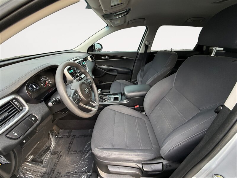 Used 2018 Kia Sorento L FWD image 10