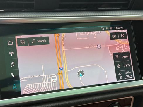 Used 2020 Audi Q3 2.0T Prestige w/ Prestige Package image 26