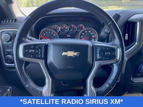 Used 2022 Chevrolet Silverado 1500 LT AWD/4WD image 12