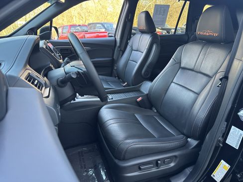 Used 2023 Honda Passport TrailSport image 5