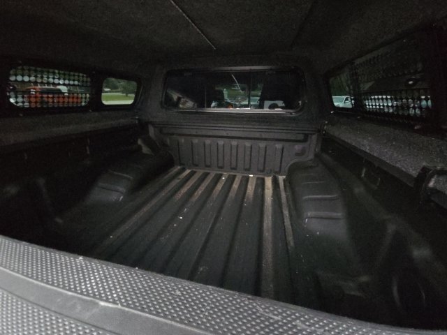 Used 2022 Nissan Frontier S w/ Technology Package AWD/4WD image 10