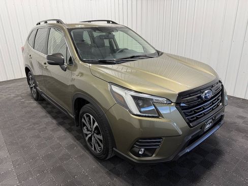 Used 2024 Subaru Forester Limited w/ Pop Package 2 AWD/4WD image 4