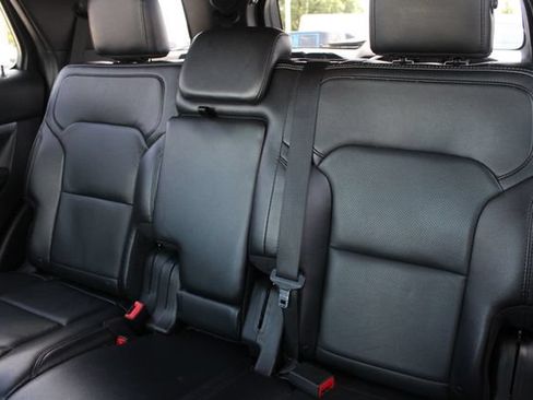 Used 2019 Ford Explorer Limited w/ Class III Trailer Tow Package FWD image 23
