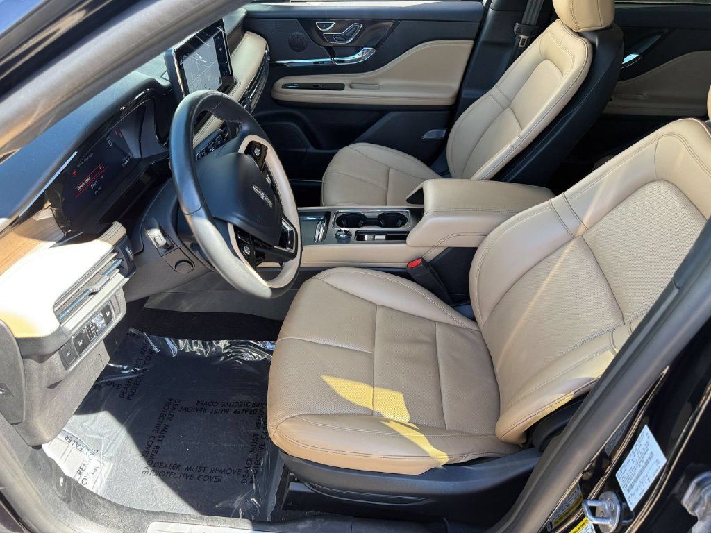 Used 2023 Lincoln Corsair Reserve w/ Equipment Group 201A AWD/4WD image 12