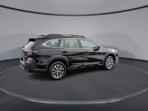 Certified 2023 Subaru Outback image 8