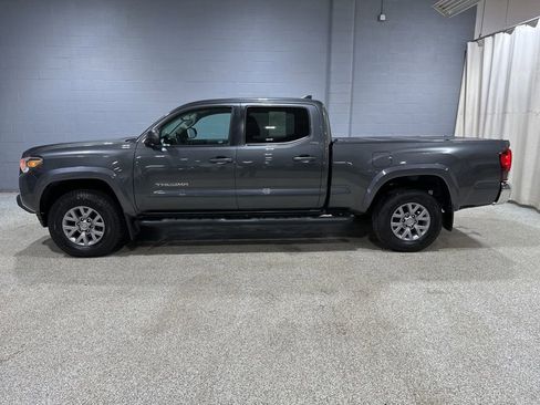 Used 2019 Toyota Tacoma SR5 image 5