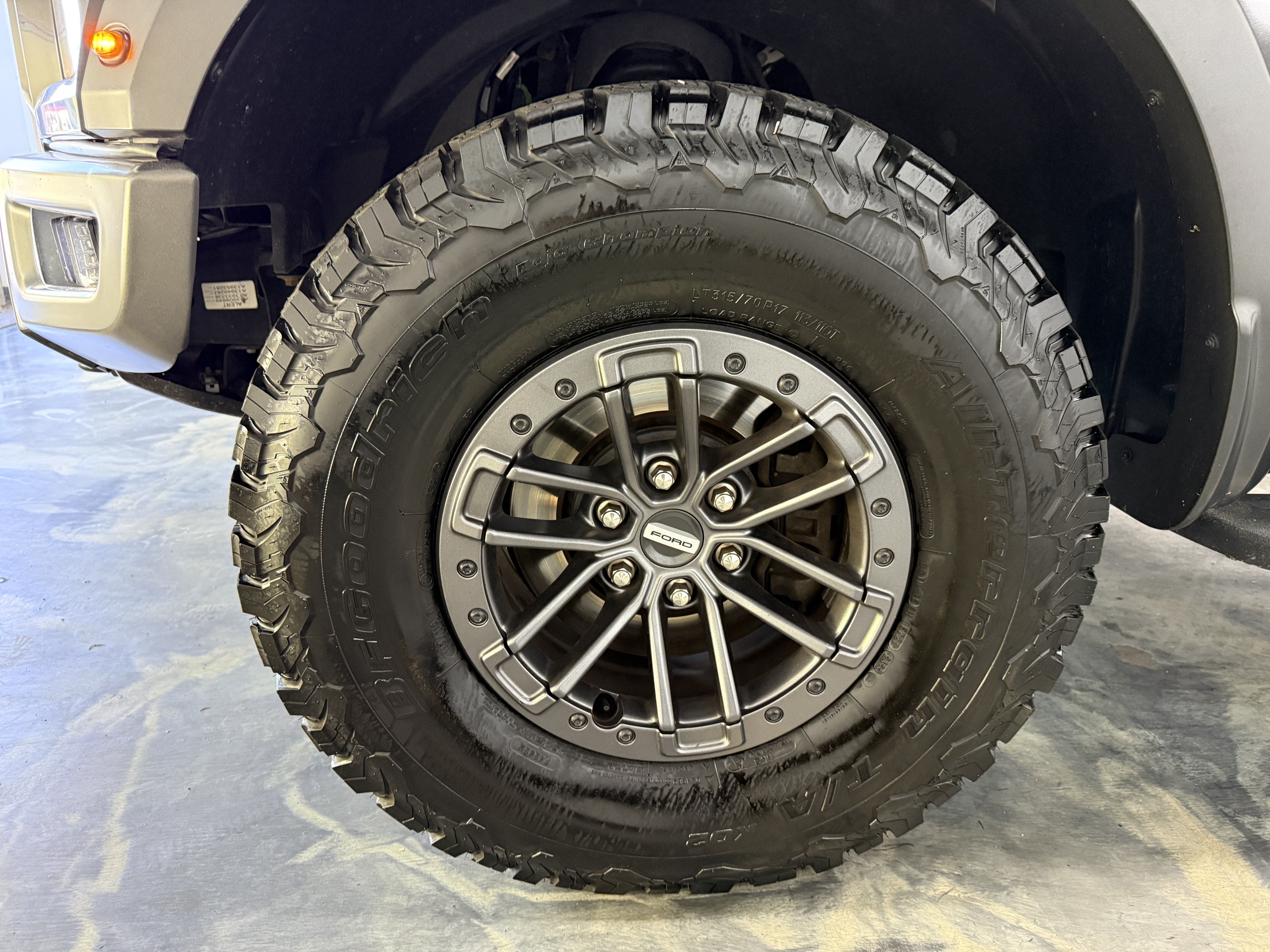 Used 2020 Ford F150 Raptor w/ Equipment Group 802A Luxury AWD/4WD image 30