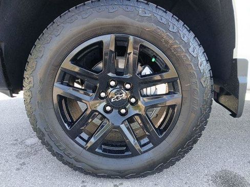 New 2026 Chevrolet Silverado 1500 LT Trail Boss w/ Convenience Package II image 9