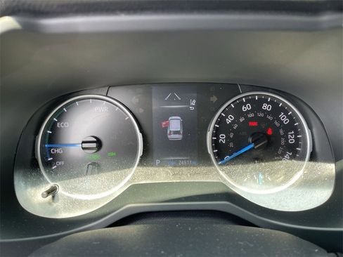 Used 2022 Toyota RAV4 XLE image 15