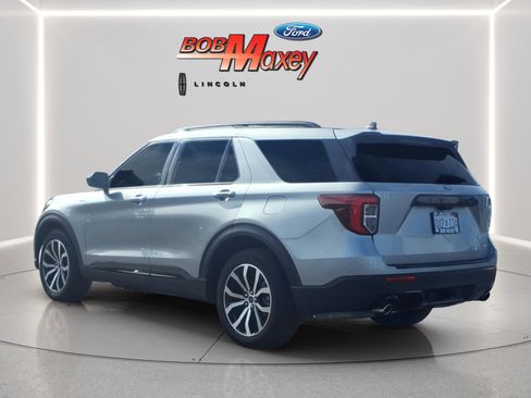 Used 2023 Ford Explorer ST-Line w/ Class IV Trailer Tow Package image 6
